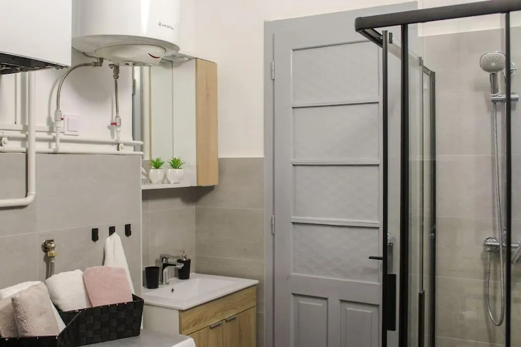 Apartman Kazun Pula 0*,
